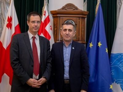 გადიდება სურათი