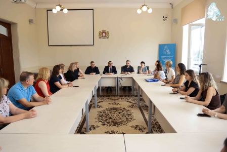 გადიდება სურათი