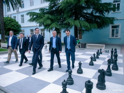გადიდება სურათი