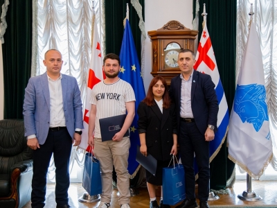 გადიდება სურათი