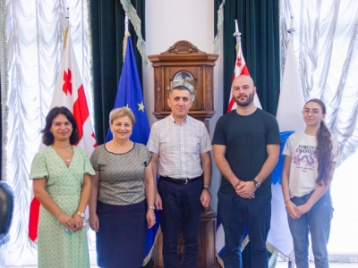 გადიდება სურათი
